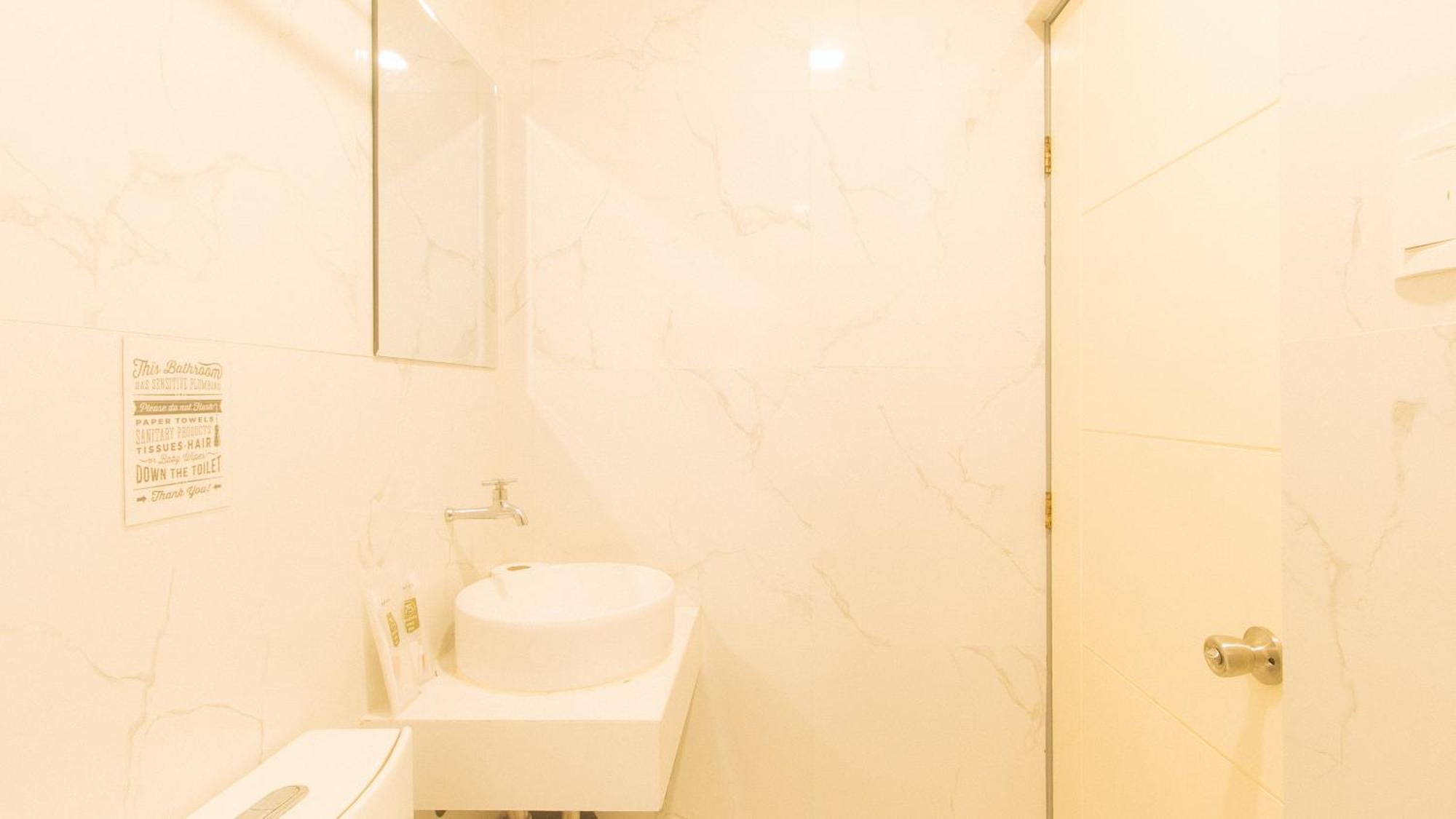 Reddoorz Plus At Seventy Five Inn Near Manila Airport Paranaque City 외부 사진