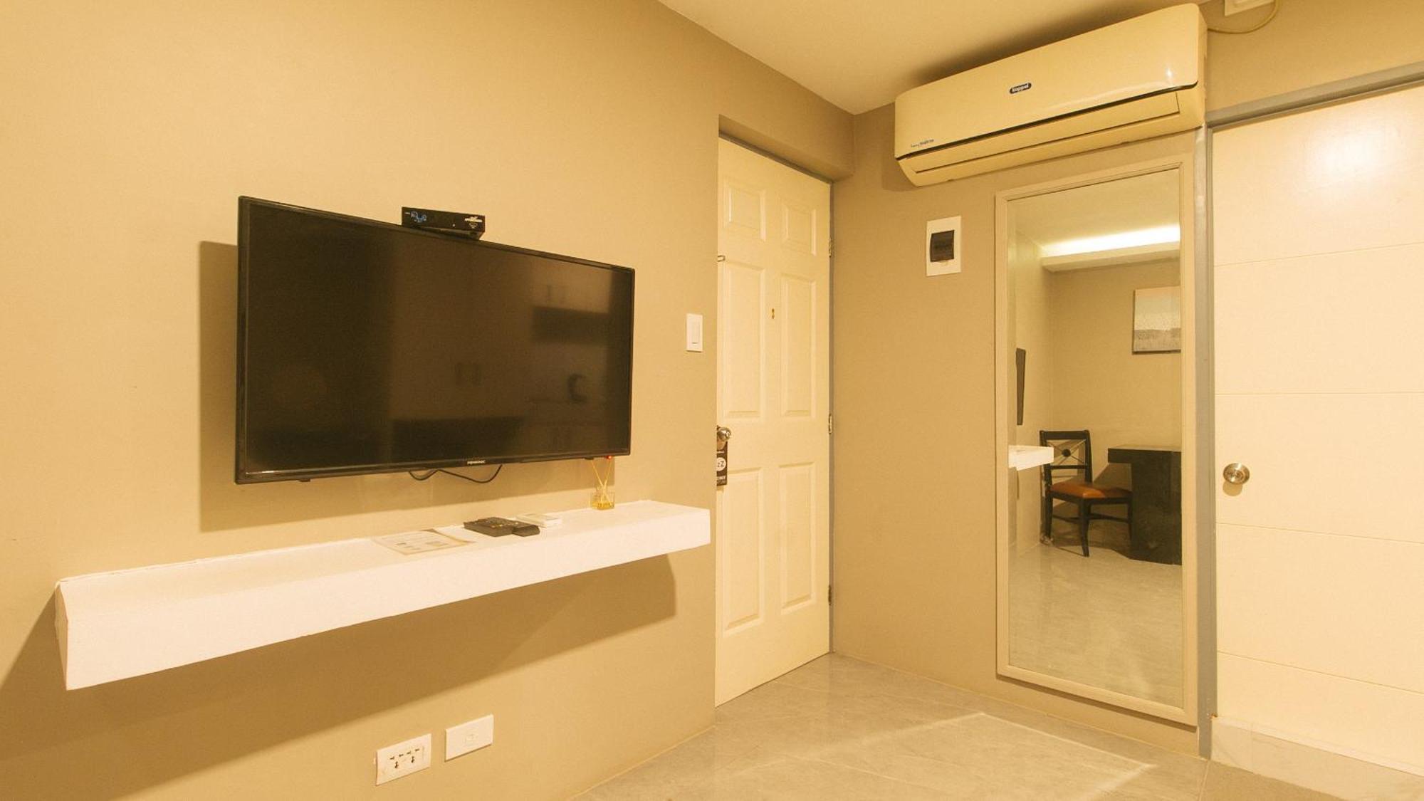 Reddoorz Plus At Seventy Five Inn Near Manila Airport Paranaque City 외부 사진