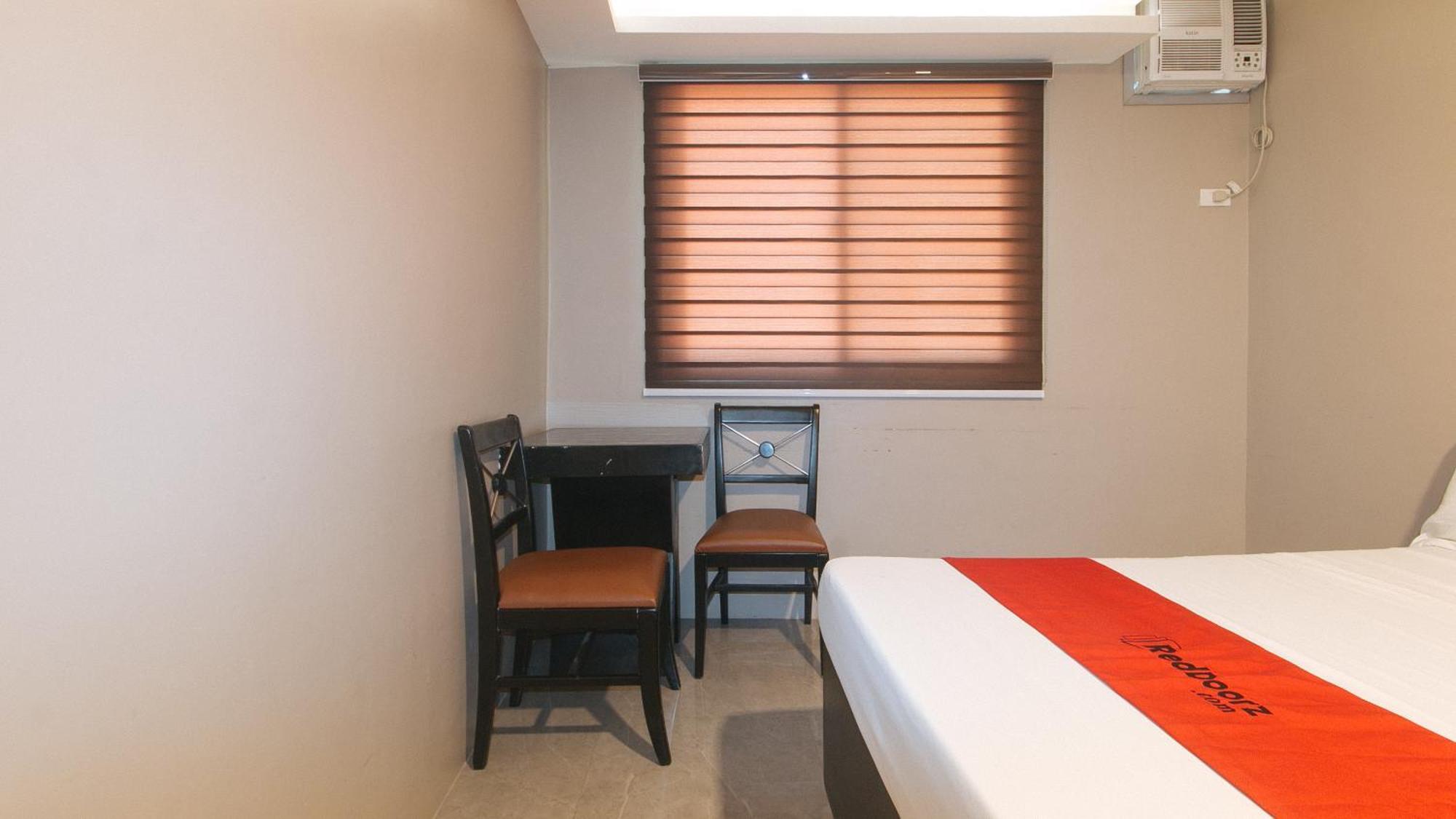 Reddoorz Plus At Seventy Five Inn Near Manila Airport Paranaque City 외부 사진