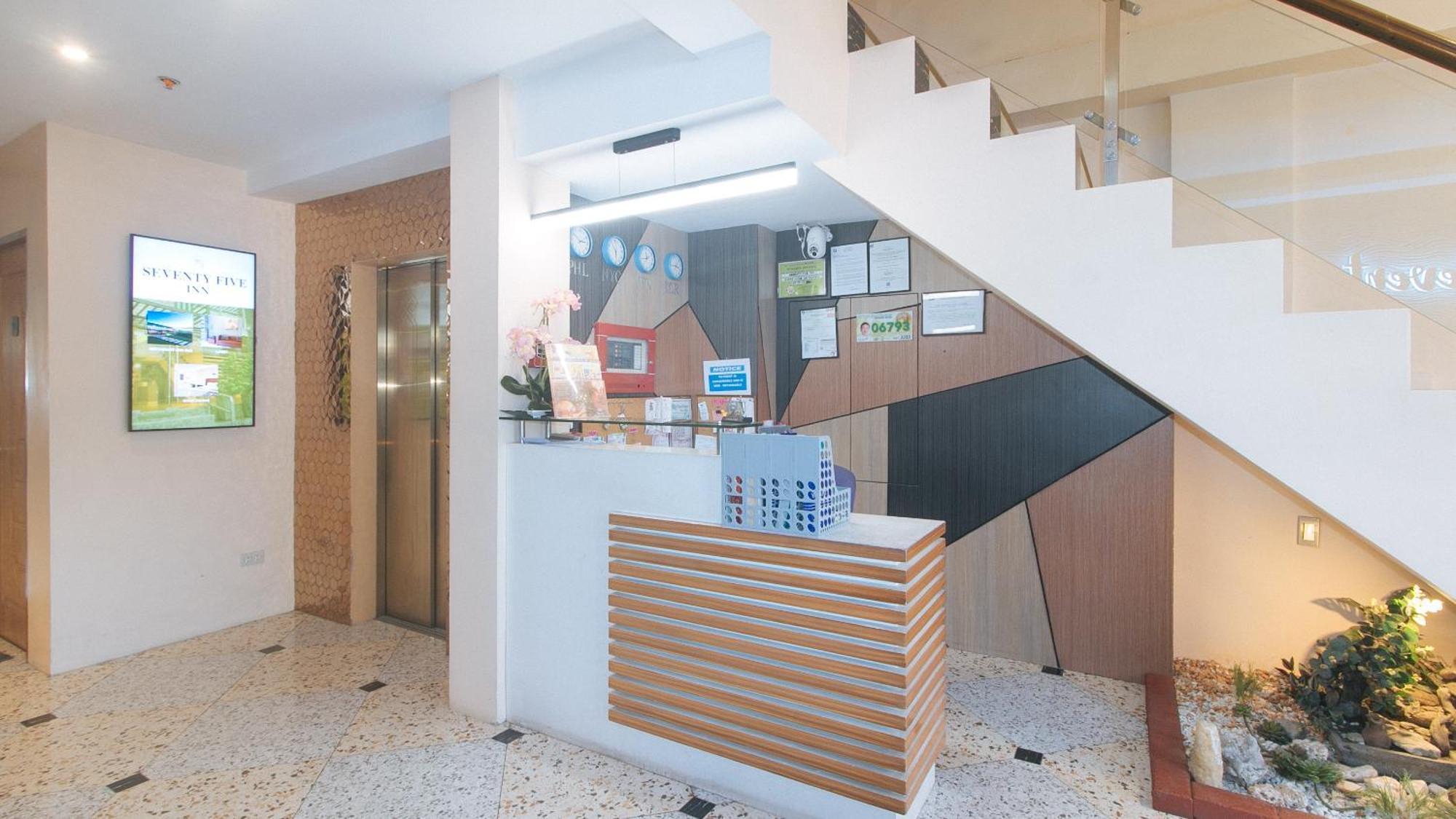 Reddoorz Plus At Seventy Five Inn Near Manila Airport Paranaque City 외부 사진