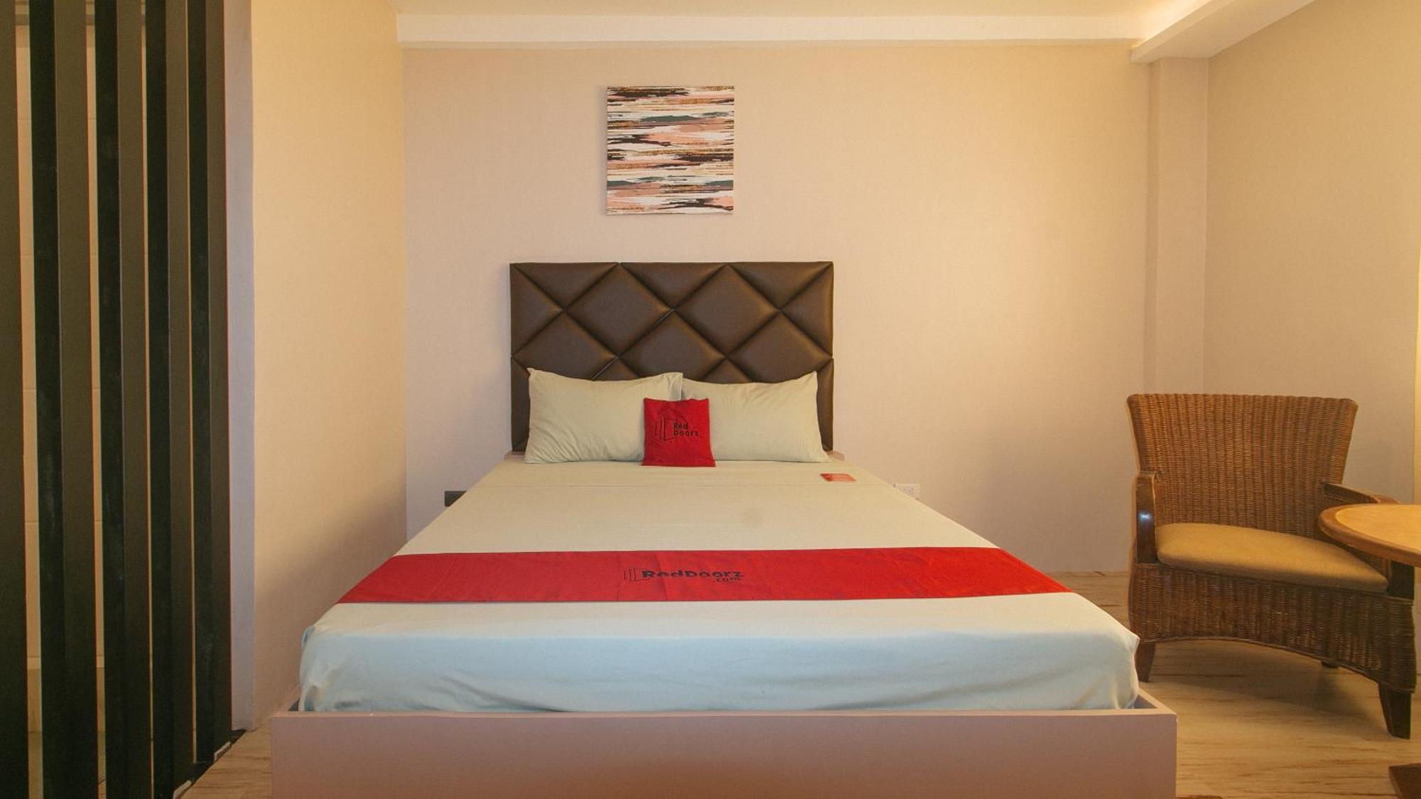 Reddoorz Plus At Seventy Five Inn Near Manila Airport Paranaque City 외부 사진