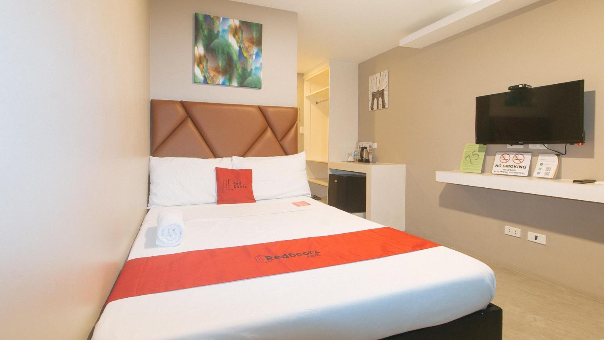 Reddoorz Plus At Seventy Five Inn Near Manila Airport Paranaque City 외부 사진