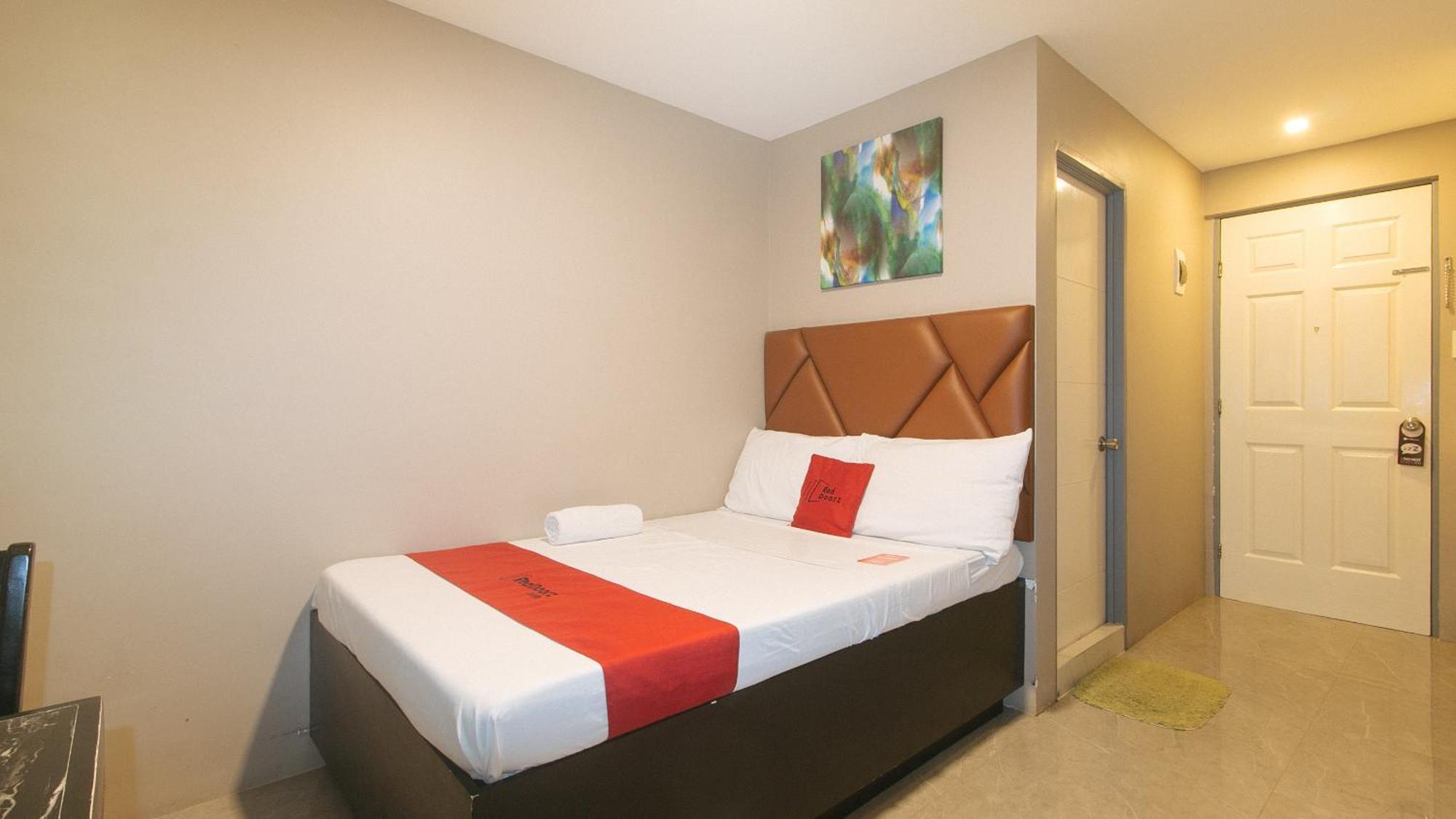 Reddoorz Plus At Seventy Five Inn Near Manila Airport Paranaque City 외부 사진